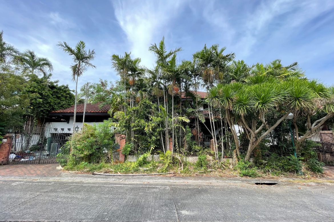 House for Sale in New Alabang Village, Muntinlupa, Metro Manila – photo 2