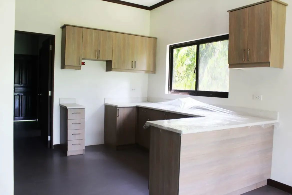 House for Sale in Portofino South, Poblacion, Muntinlupa, Metro Manila – photo 5