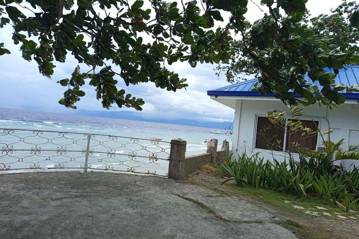 House for Sale in Saavedra, Moalboal, Cebu – photo 2