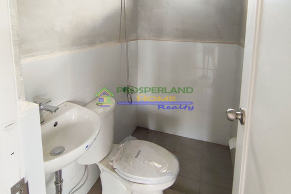 House for Sale in San Roque, Santo Tomas, Batangas – photo 3