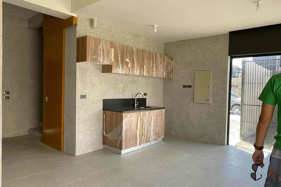 House for Sale in Seafront Residences, Calubcub II, San Juan, Batangas – photo 3