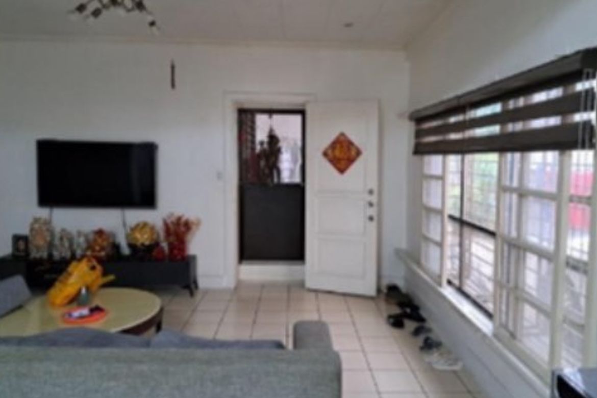 House for Sale in Tondo, Manila, Metro Manila near LRT-1 Doroteo Jose