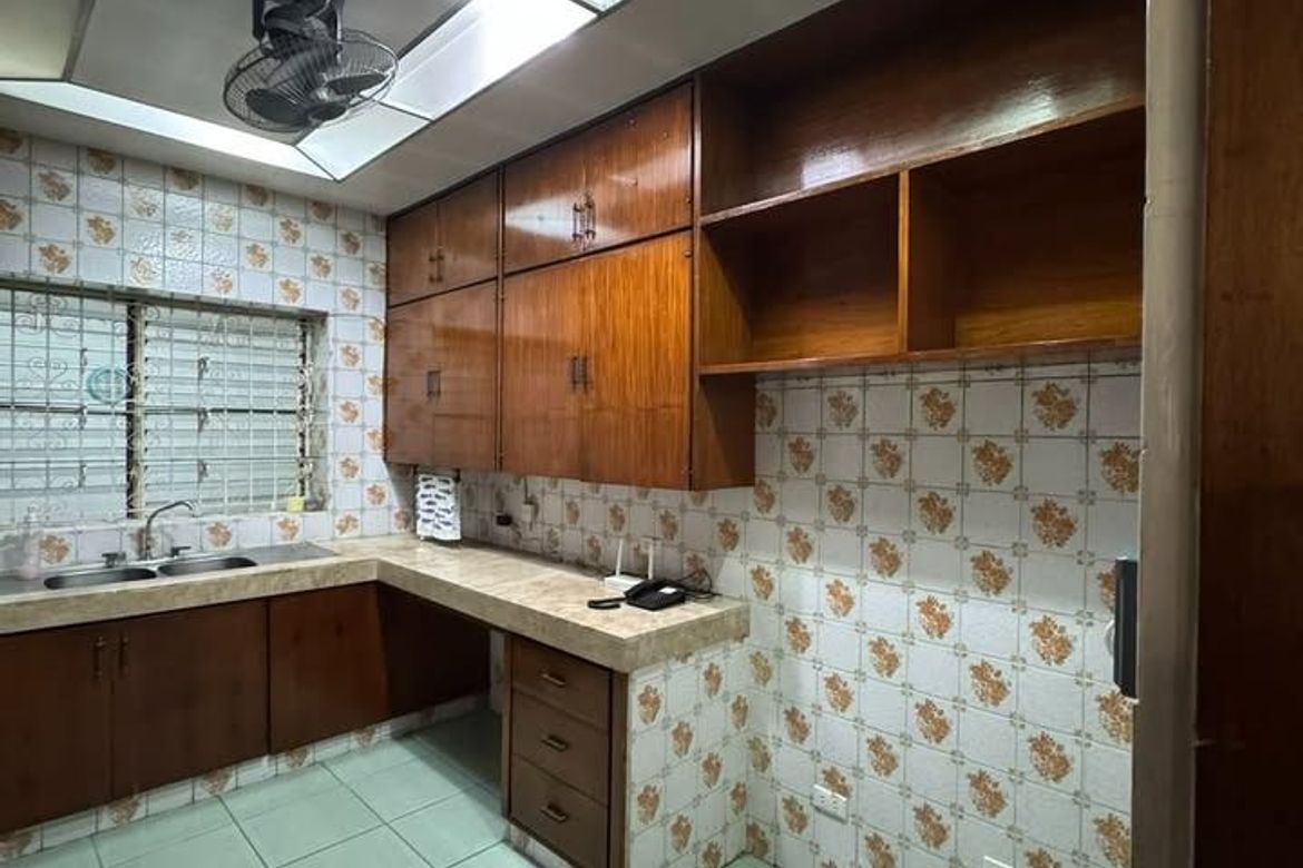 House for Sale in Ugong, Pasig, Metro Manila – photo 2