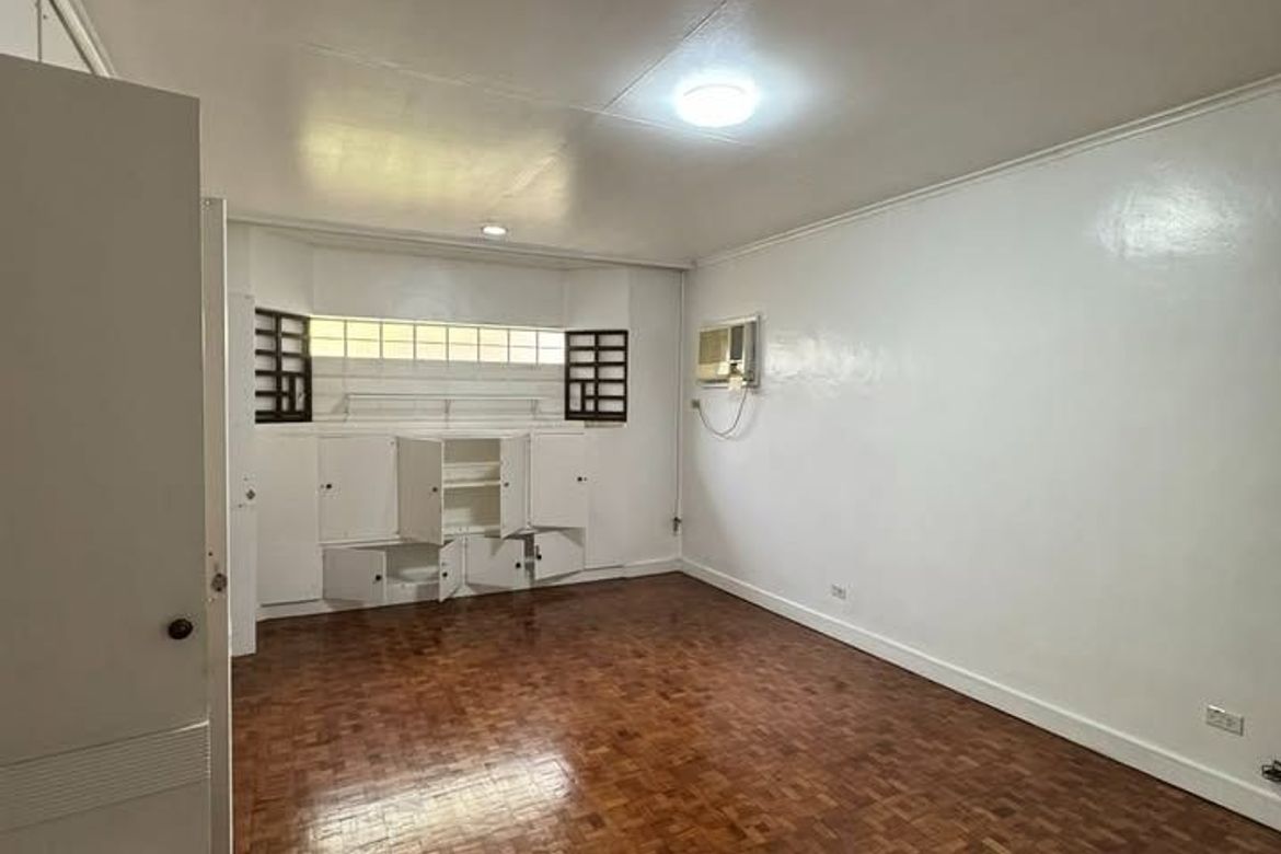 House for Sale in Ugong, Pasig, Metro Manila – photo 6