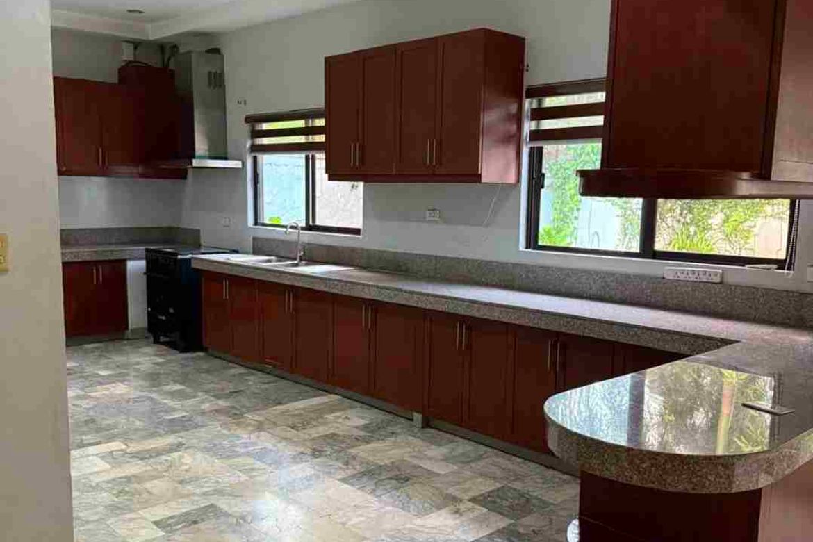 House for Sale in Ugong, Pasig, Metro Manila – photo 3