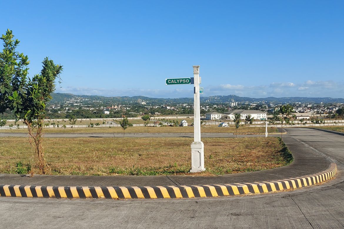 Land for Sale in Acropolis Loyola, Tumana, Marikina, Metro Manila – photo 4