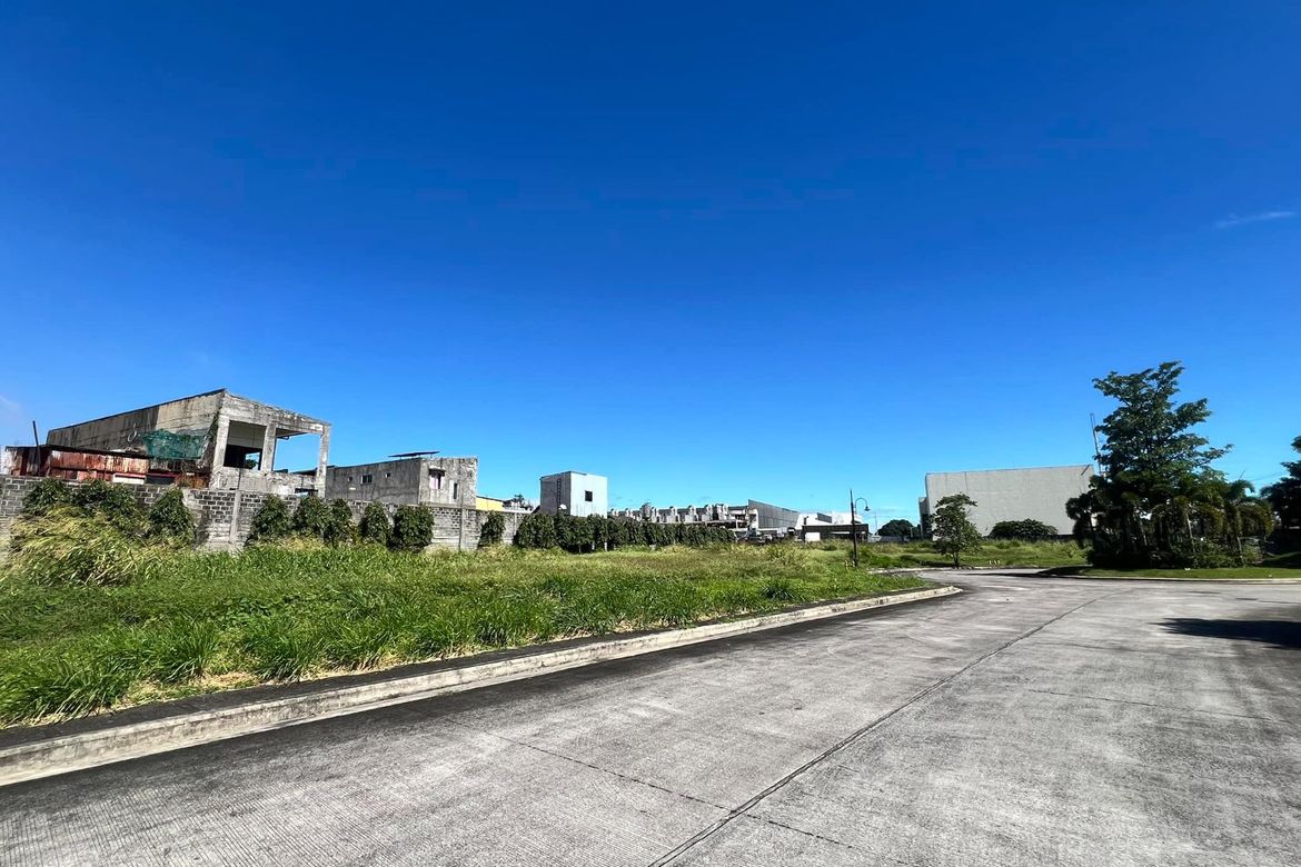 Land for Sale in Alabang West Village, Almanza Dos, Las Piñas, Metro Manila