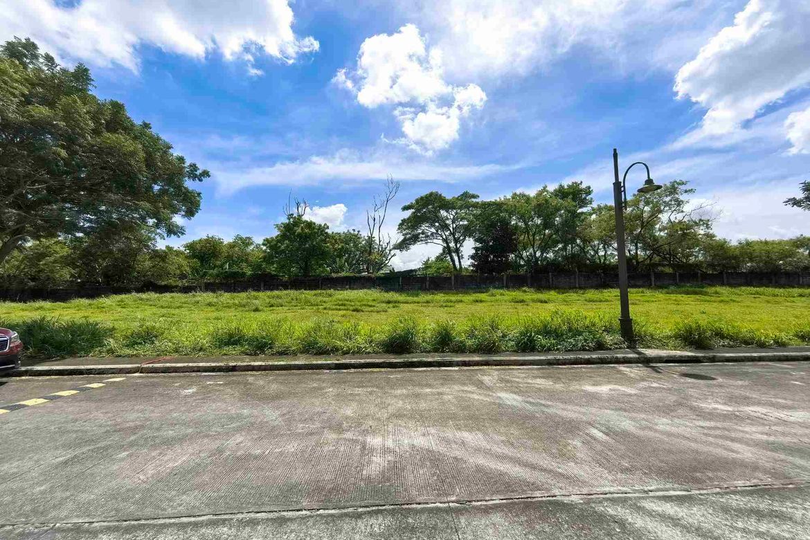 Land for Sale in Alabang West Village, Almanza Dos, Las Piñas, Metro Manila