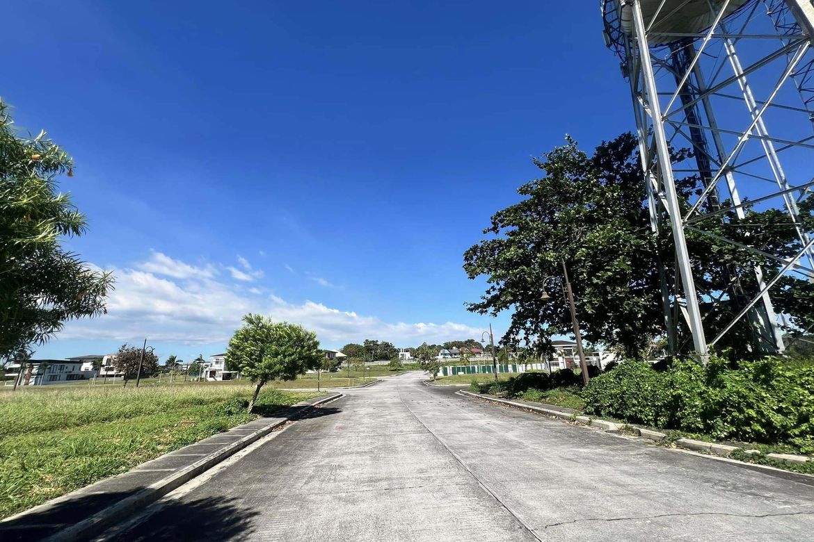 Land for Sale in Alabang West Village, Almanza Dos, Las Piñas, Metro Manila – photo 2