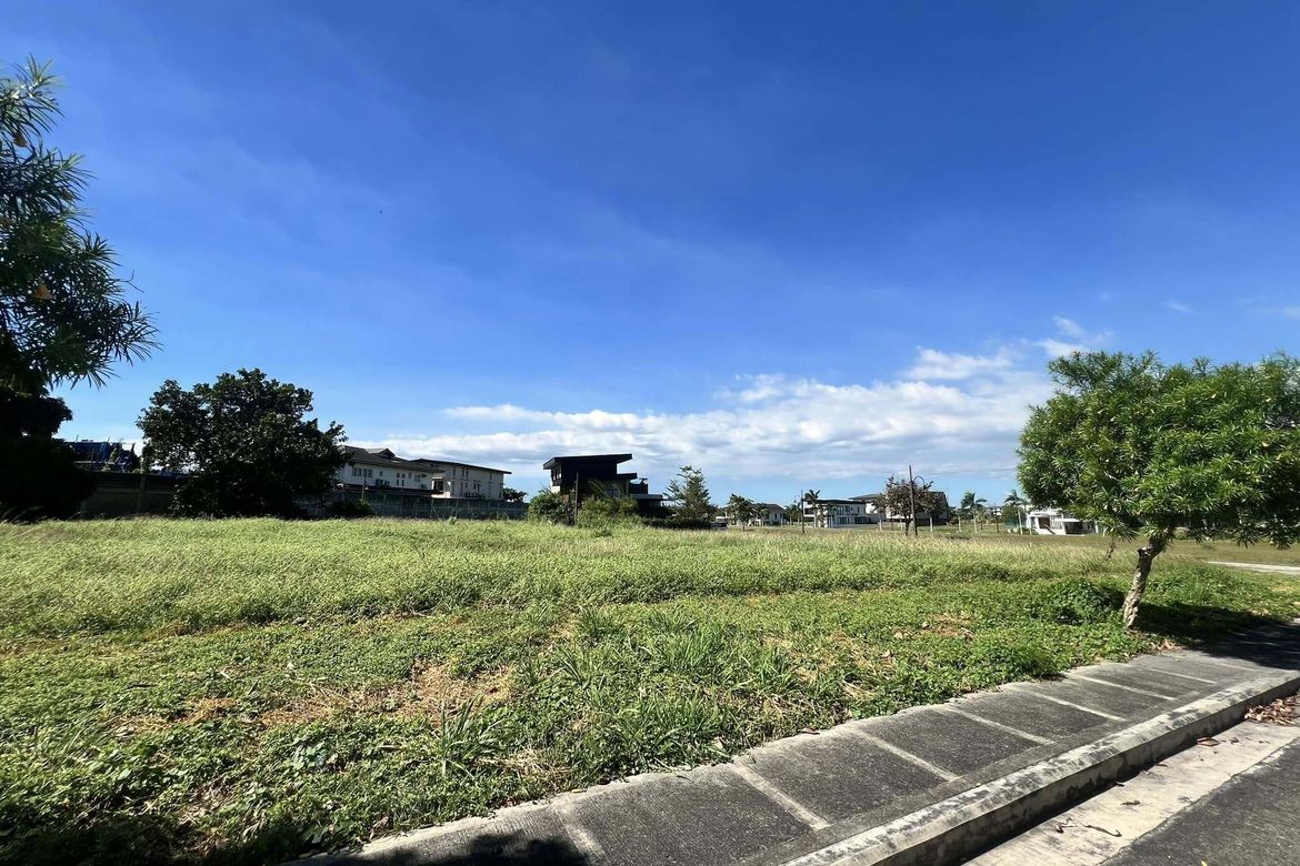 Land for Sale in Alabang West Village, Almanza Dos, Las Piñas, Metro Manila – photo 5