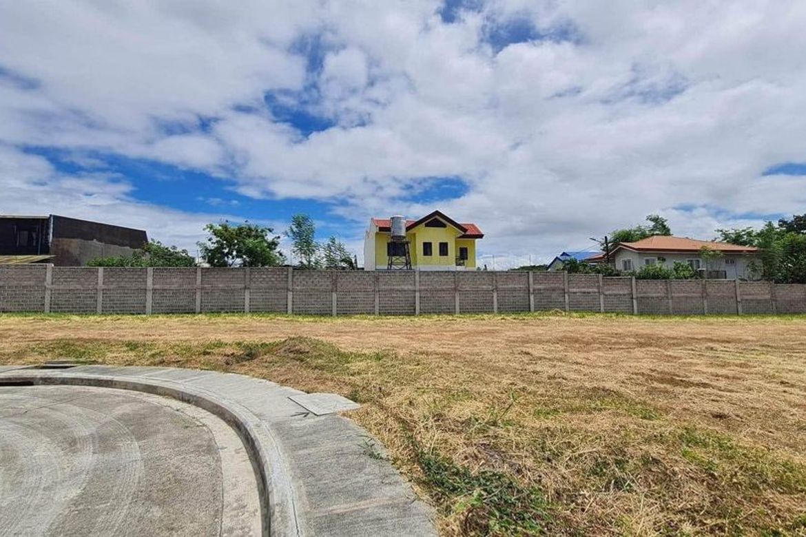 Land for Sale in Almanza Dos, Las Piñas, Metro Manila – photo 2