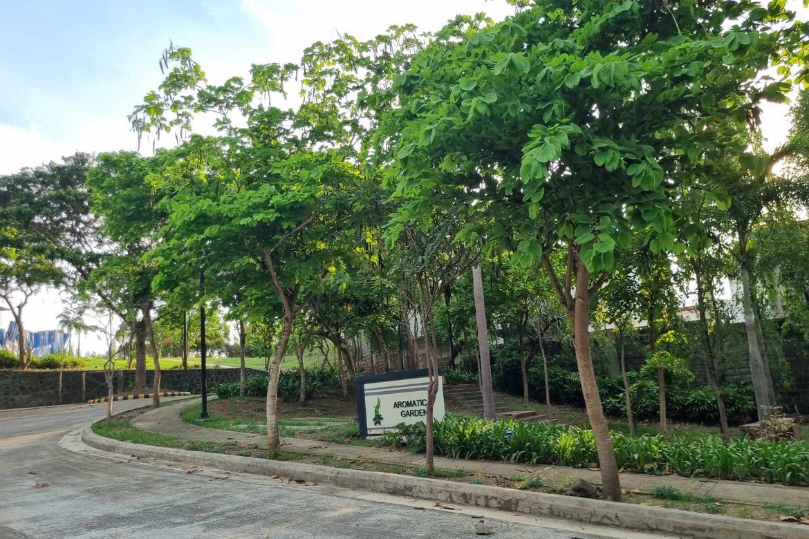 Land for Sale in Almanza Dos, Las Piñas, Metro Manila