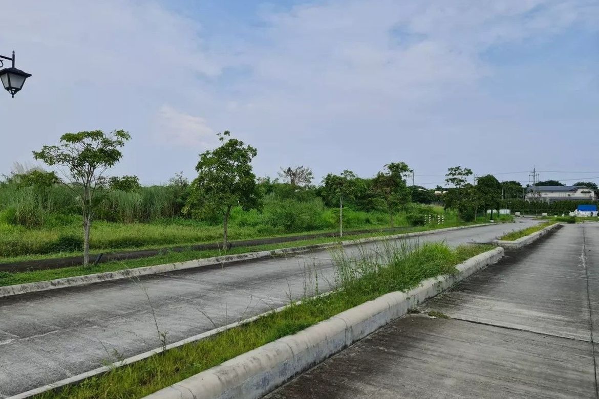 Land for Sale in Almanza Dos, Las Piñas, Metro Manila – photo 2