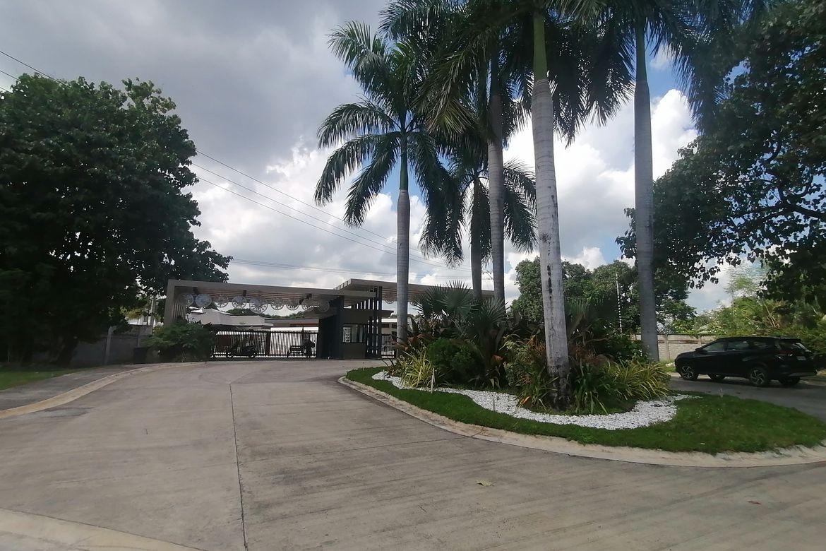 Land for Sale in Amsic, Angeles, Pampanga