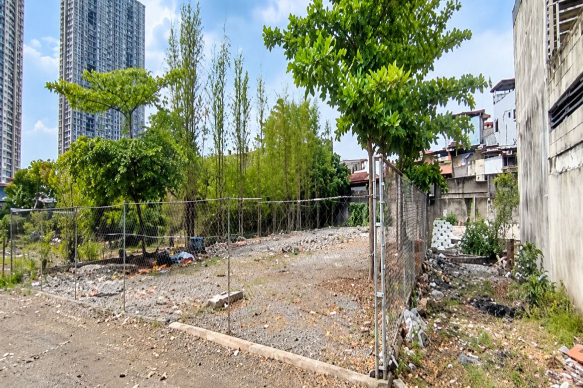 Land for Sale in Apolonio Samson, Quezon City, Metro Manila near LRT-1 Balintawak – photo 2