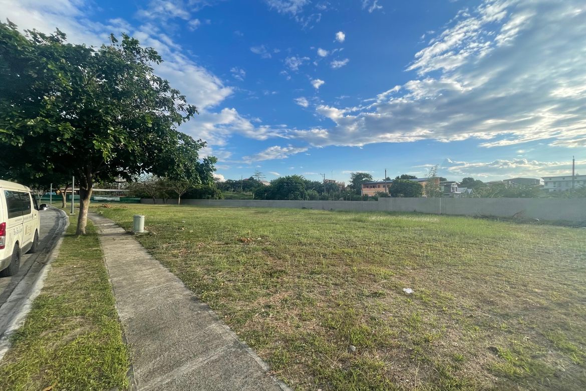 Land for Sale in Asia Enclaves, Alabang, Muntinlupa, Metro Manila – photo 6