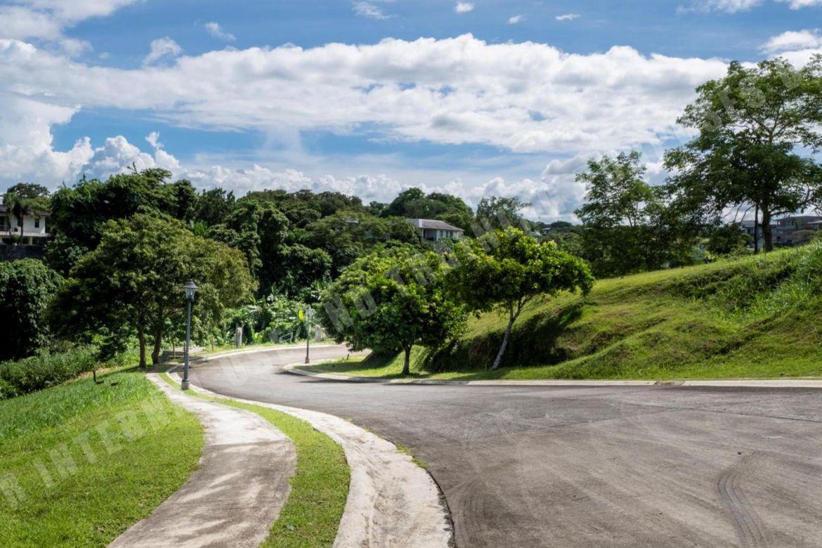 Land for Sale in Ayala Westgrove Heights, Inchican, Silang, Cavite