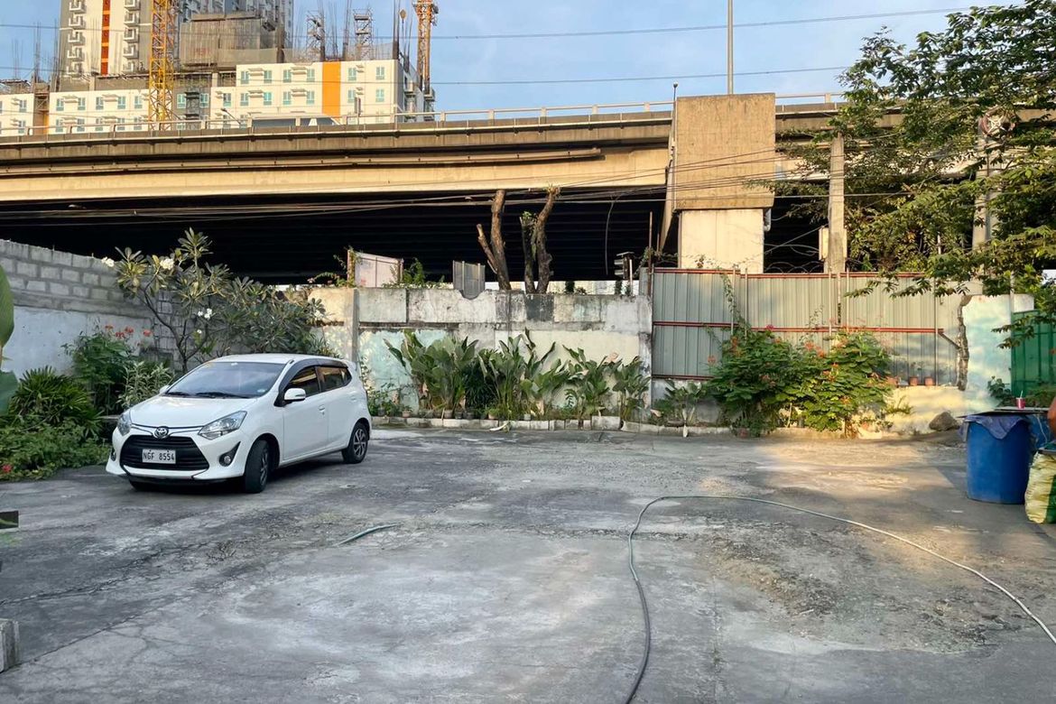 Land for Sale in Bangkal, Makati, Metro Manila near MRT-3 Magallanes – photo 4