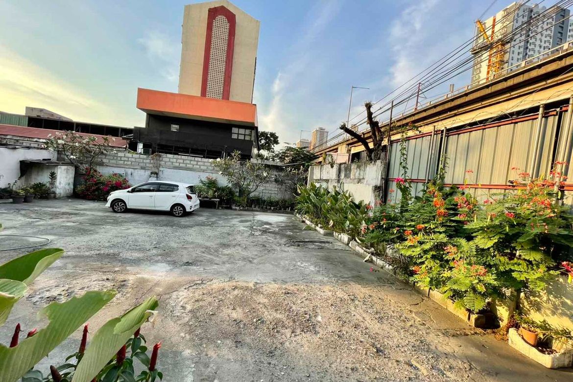 Land for Sale in Bangkal, Makati, Metro Manila near MRT-3 Magallanes – photo 8