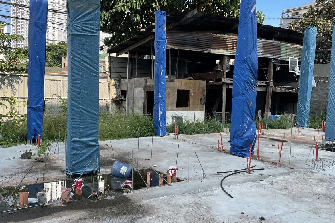 Land for Sale in Bangkal, Makati, Metro Manila near MRT-3 Magallanes