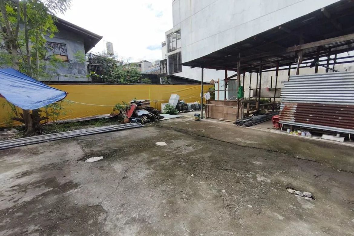 Land for Sale in Bangkal, Makati, Metro Manila near MRT-3 Magallanes
