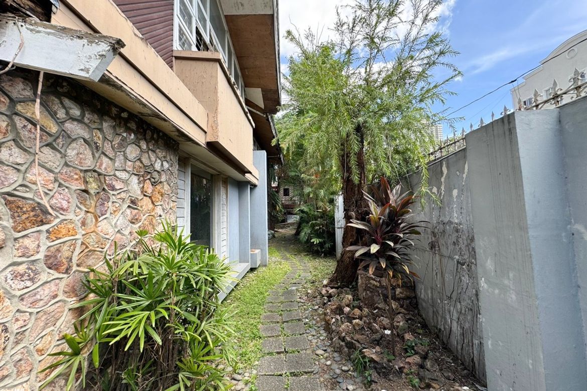 Land for Sale in Barangay 97, Pasay, Metro Manila near MRT-3 Taft Avenue – photo 3