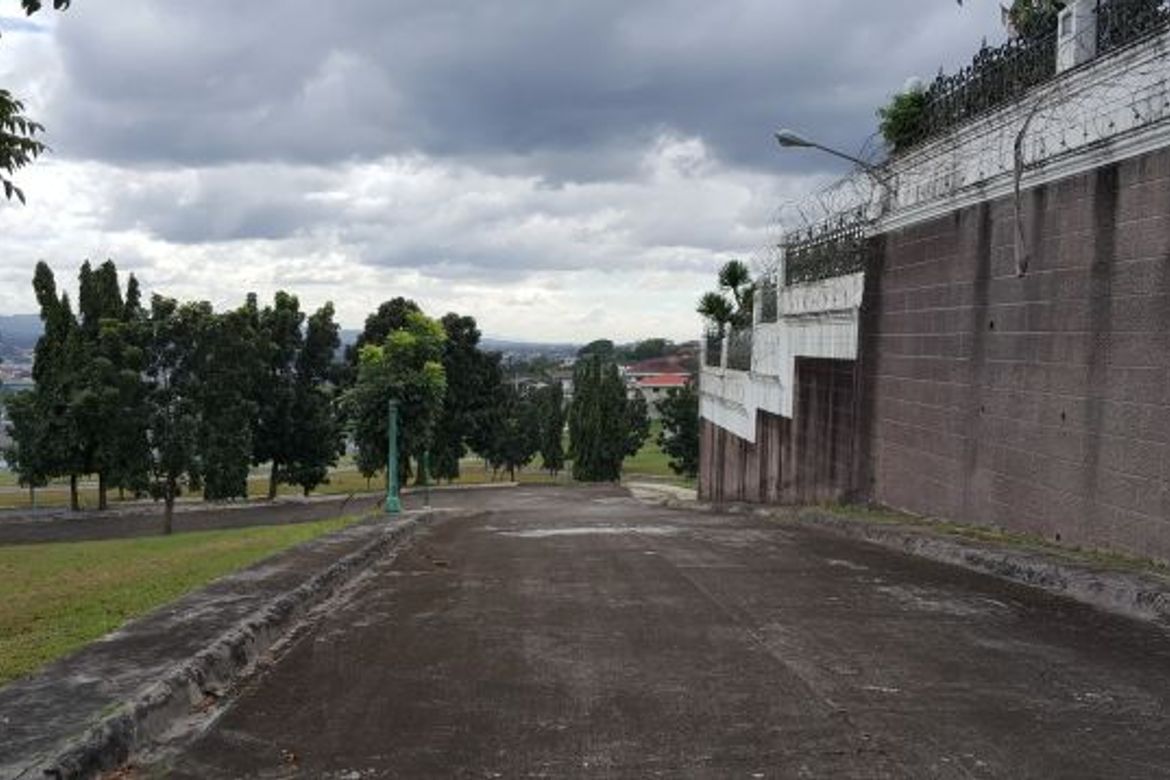 Land for Sale in Batasan Hills, Quezon City, Metro Manila – photo 4
