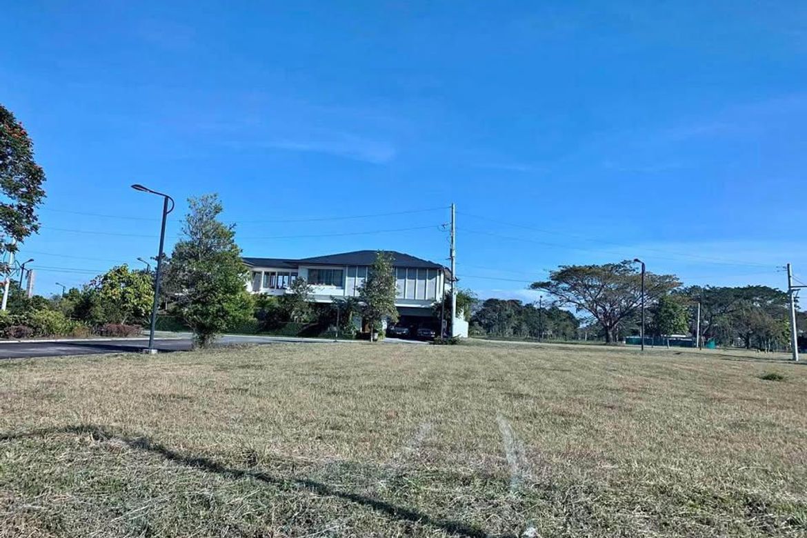 Land for Sale in Canlubang, Calamba, Laguna