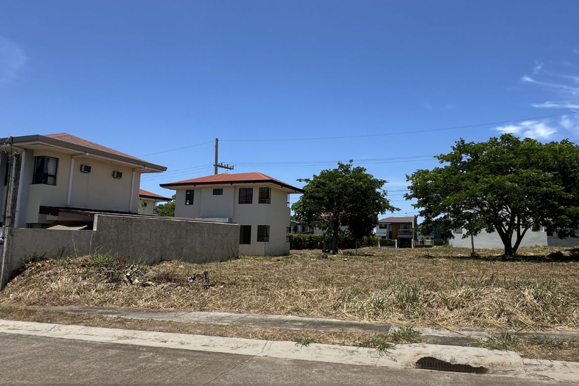 Land for Sale in Canlubang, Calamba, Laguna