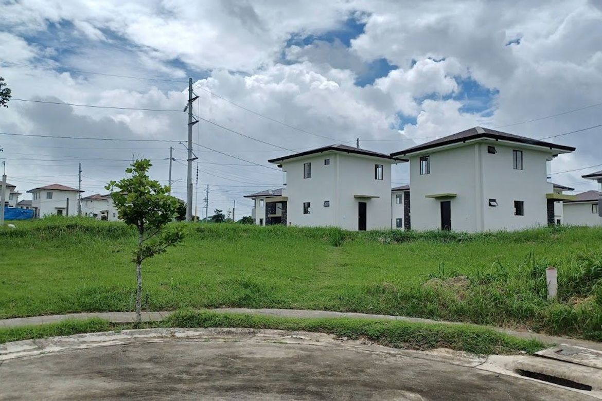 Land for Sale in Canlubang, Calamba, Laguna – photo 4