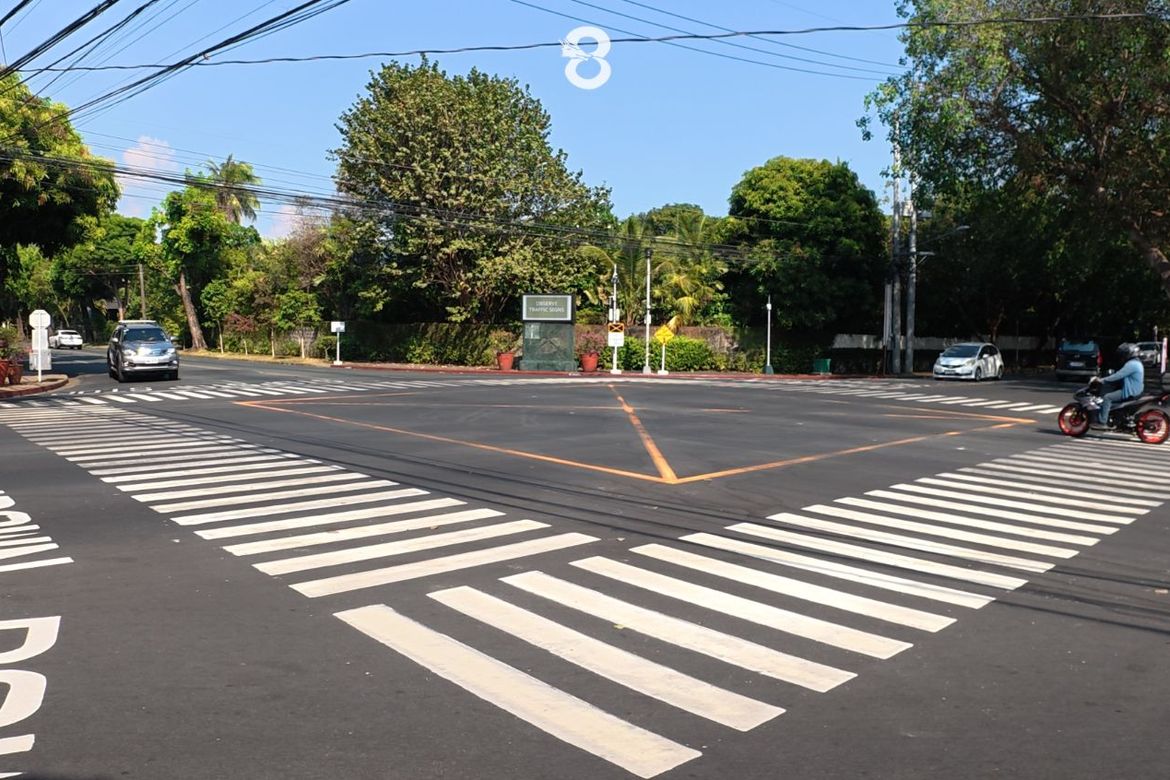 Land for Sale in Dasmariñas North, Makati, Metro Manila near MRT-3 Ayala – photo 2