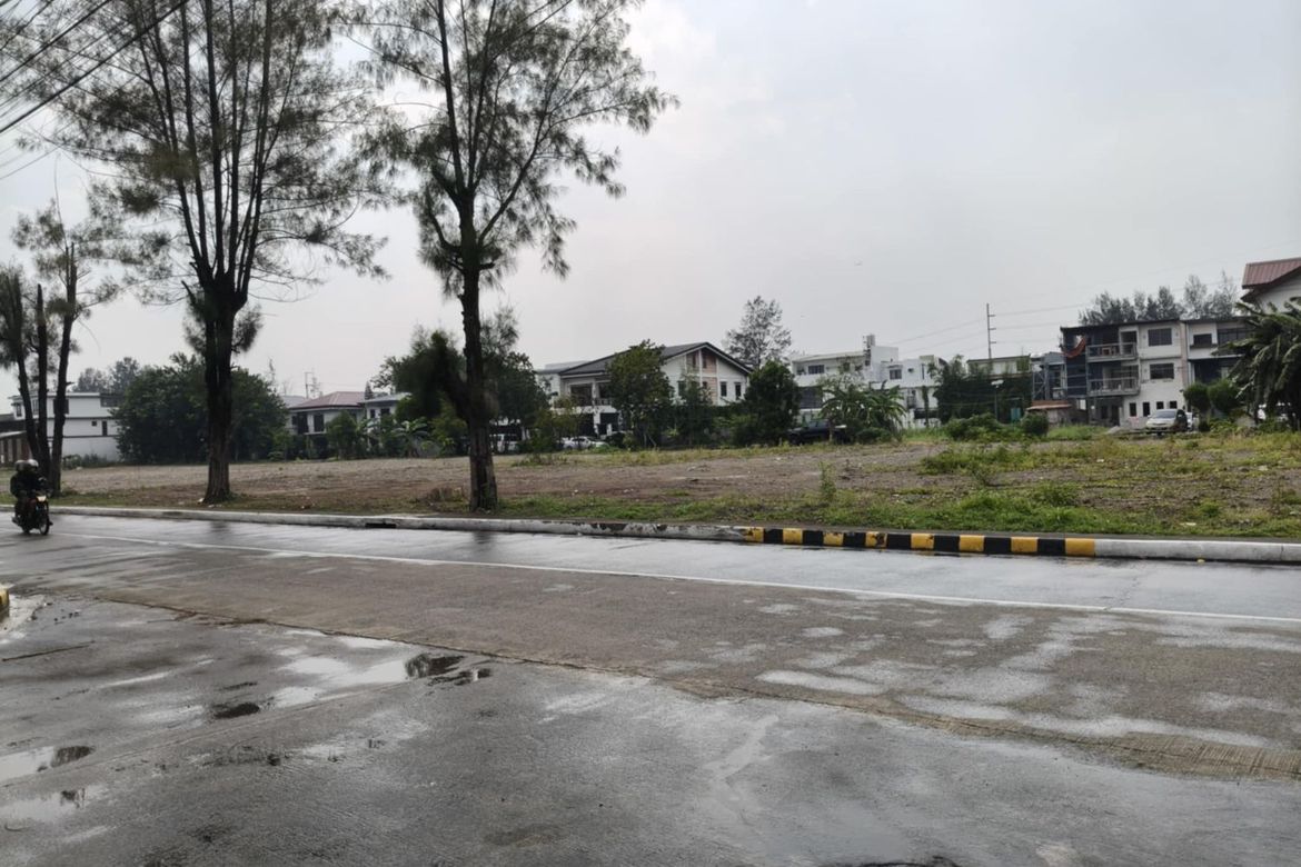 Land for Sale in Greenwoods Executive Village, San Miguel, Pasig, Metro Manila – photo 2