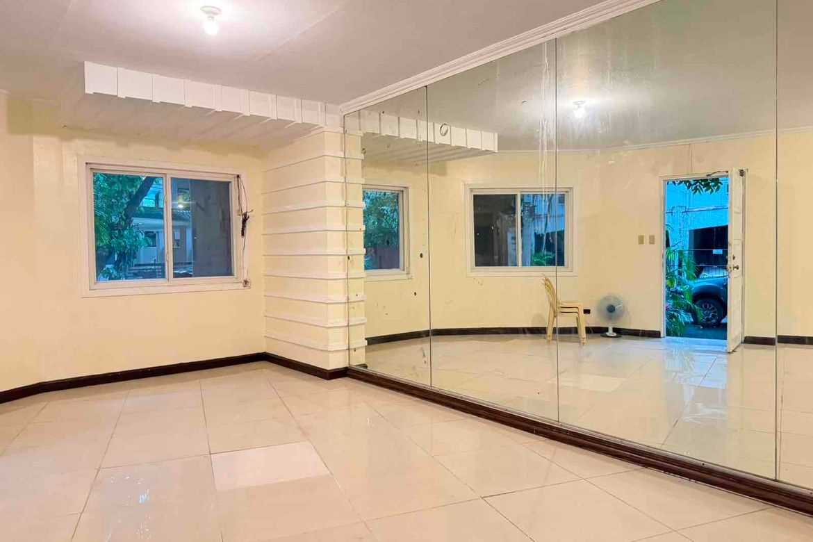 Land for Sale in Guadalupe Viejo, Makati, Metro Manila near MRT-3 Guadalupe