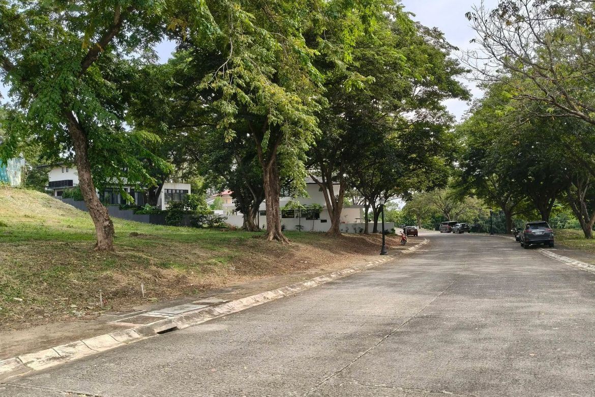 Land for Sale in Inchican, Silang, Cavite