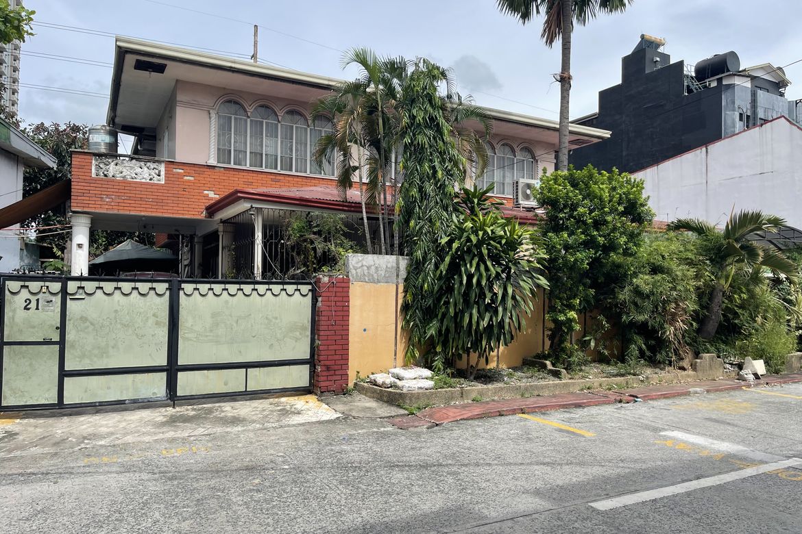 Land for Sale in Kapitolyo, Pasig, Metro Manila