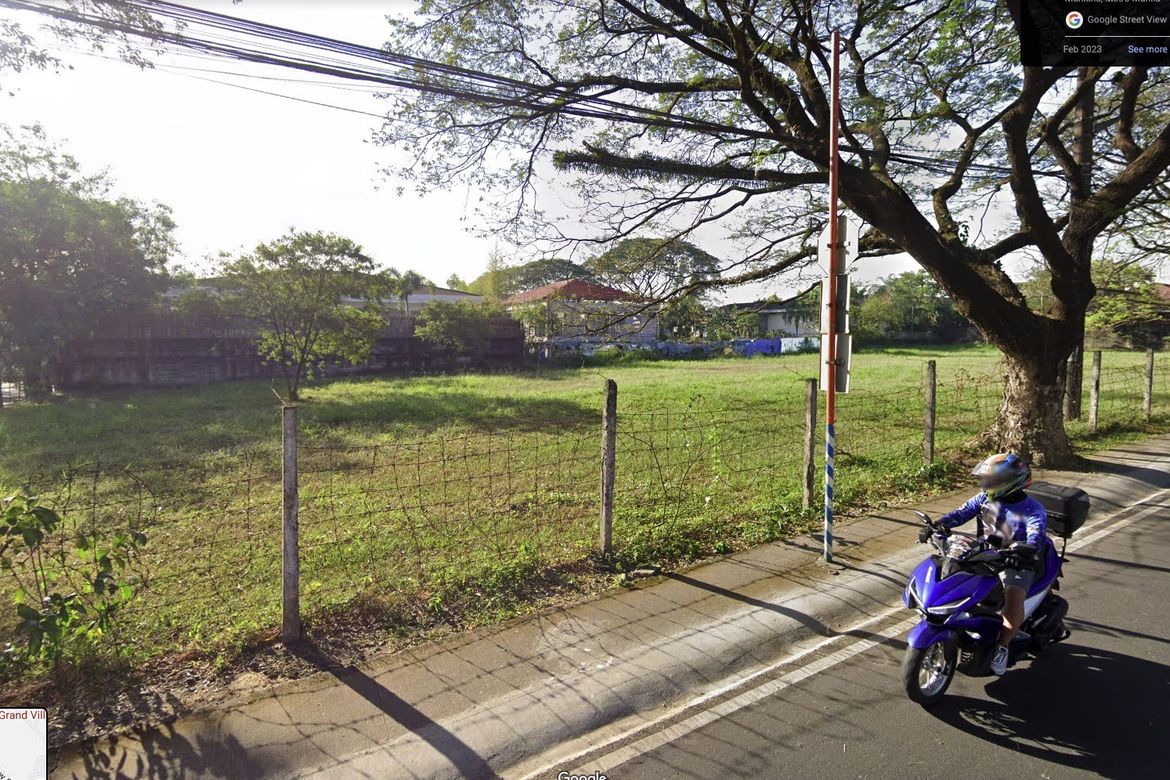Land for Sale in LOYOLA GRAND VILLAS, Ramon Magsaysay, Quezon City, Metro Manila near LRT-1 Roosevelt – photo 3