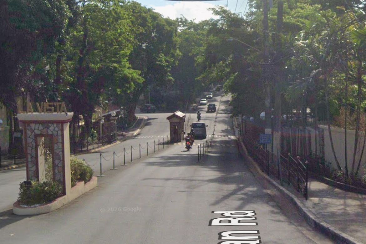 Land for Sale in LOYOLA GRAND VILLAS, Ramon Magsaysay, Quezon City, Metro Manila near LRT-1 Roosevelt
