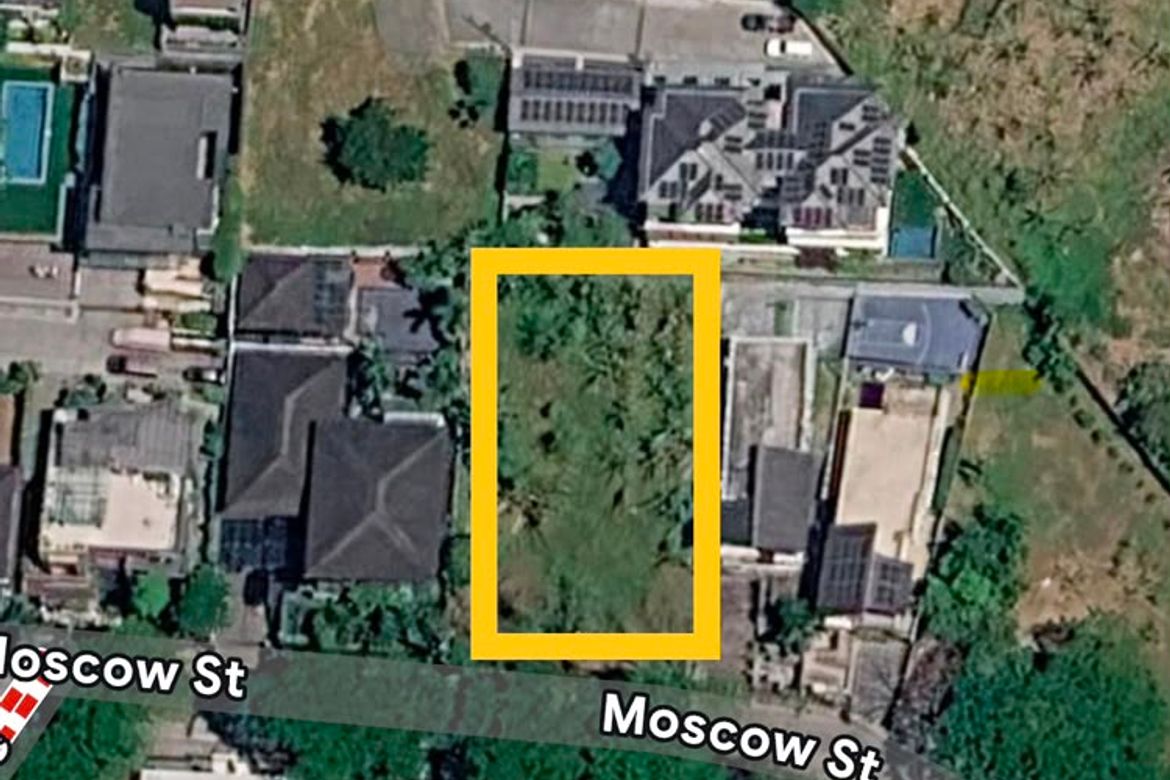 Land for Sale in LOYOLA GRAND VILLAS, Ramon Magsaysay, Quezon City, Metro Manila near LRT-1 Roosevelt – photo 4