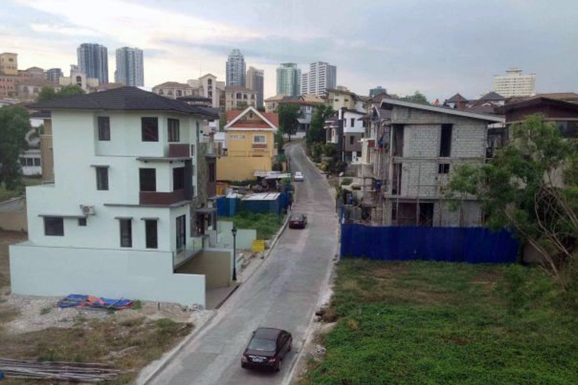 Land for Sale in McKinley Hill Village, McKinley Hill, Taguig, Metro Manila – photo 2