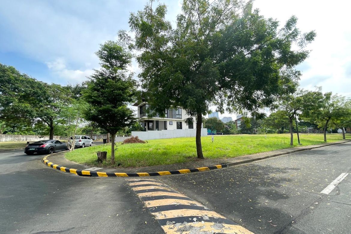 Land for Sale in Mckinley West Village, Pinagsama, Taguig, Metro Manila – photo 6