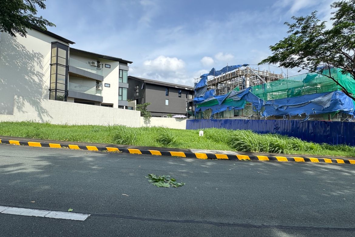 Land for Sale in Mckinley West Village, Pinagsama, Taguig, Metro Manila – photo 4