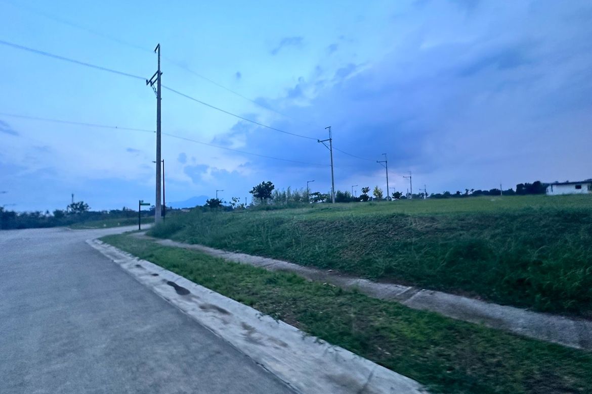 Land for Sale in Mondia NUVALI, Canlubang, Calamba, Laguna – photo 7