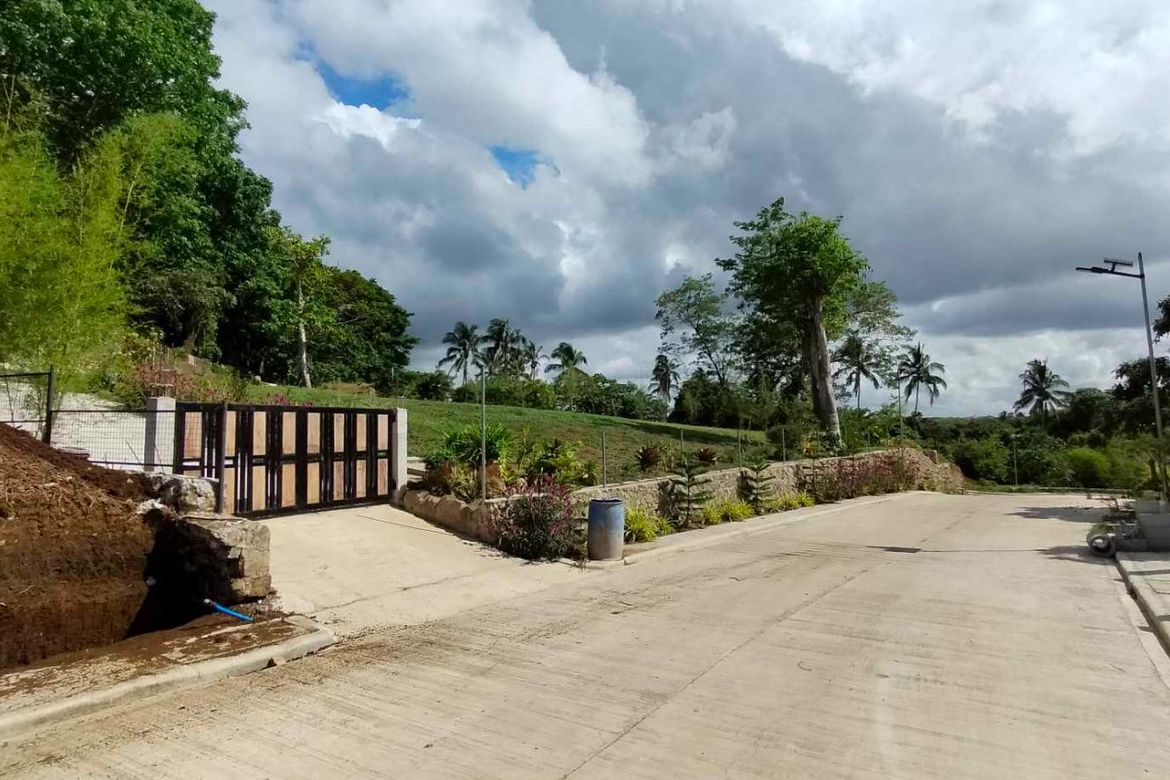 Land for Sale in Niyugan, Laurel, Batangas – photo 6