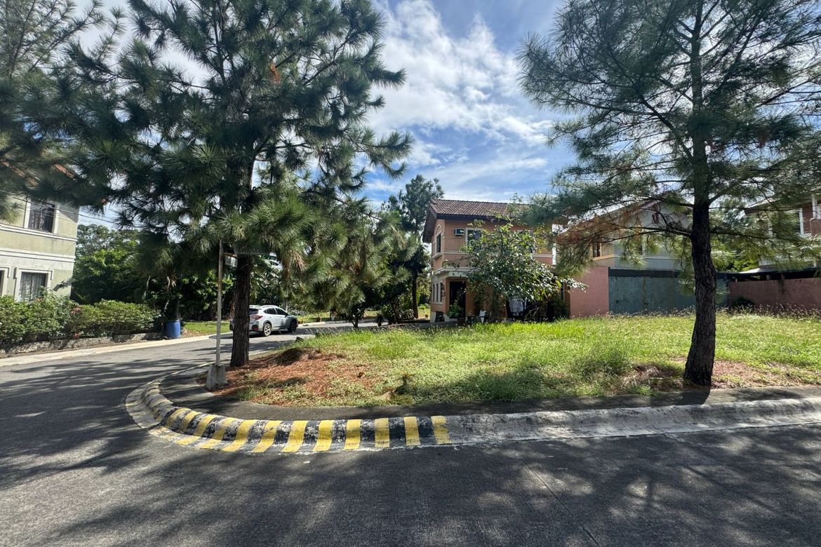 Land for Sale in Ponticelli Hills, Molino III, Bacoor, Cavite