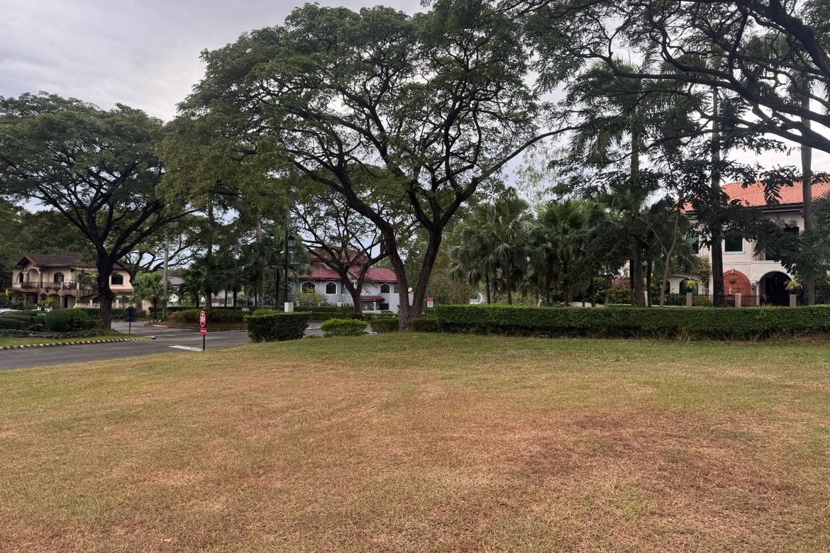 Land for Sale in Portofino Heights, Almanza Dos, Las Piñas, Metro Manila