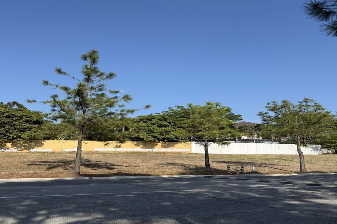 Land for Sale in Portofino South, Poblacion, Muntinlupa, Metro Manila – photo 3