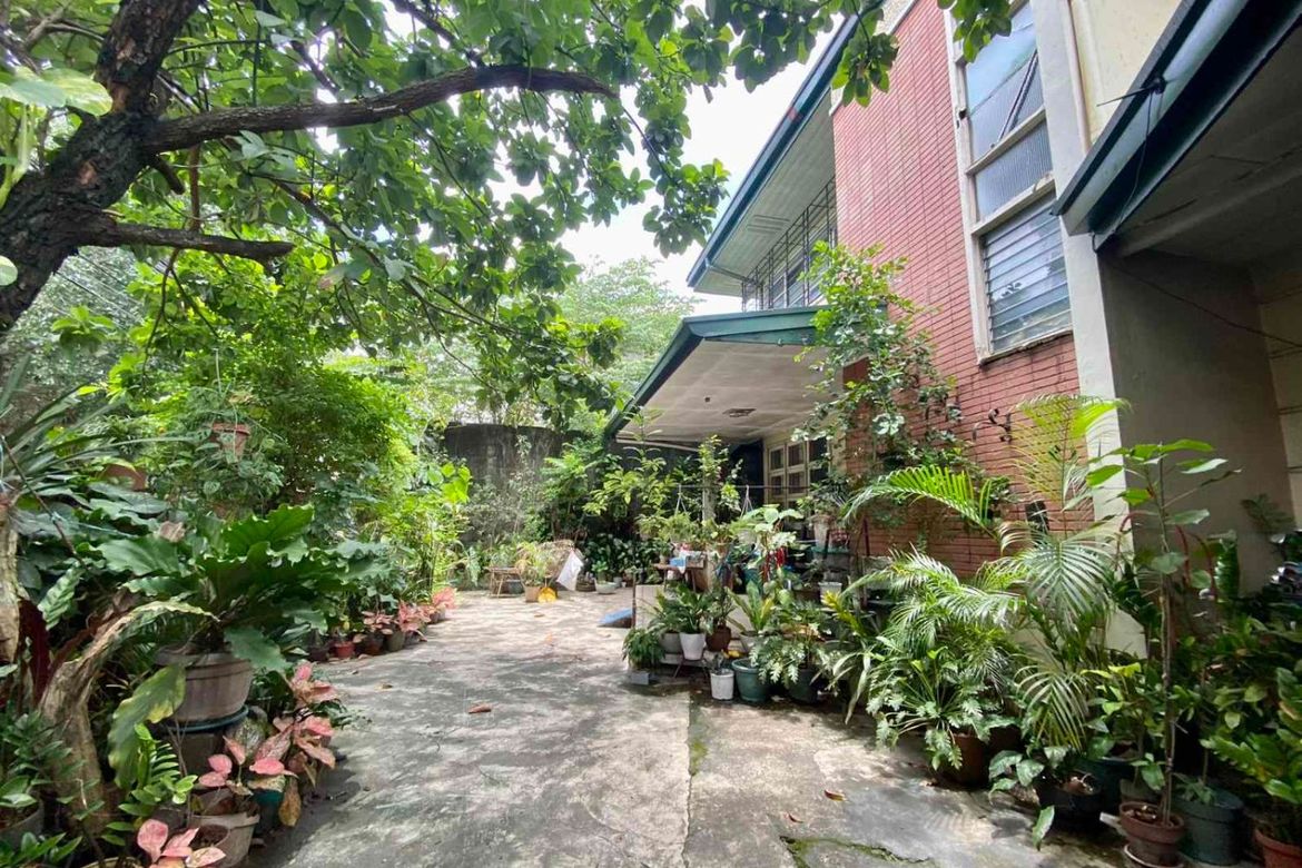 Land for Sale in Quezon City, Metro Manila near MRT-3 Kamuning – photo 3