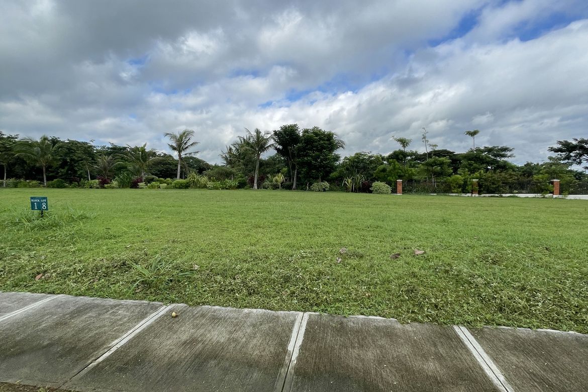Land for Sale in Rockwell South at Carmelray, Canlubang, Calamba, Laguna – photo 2