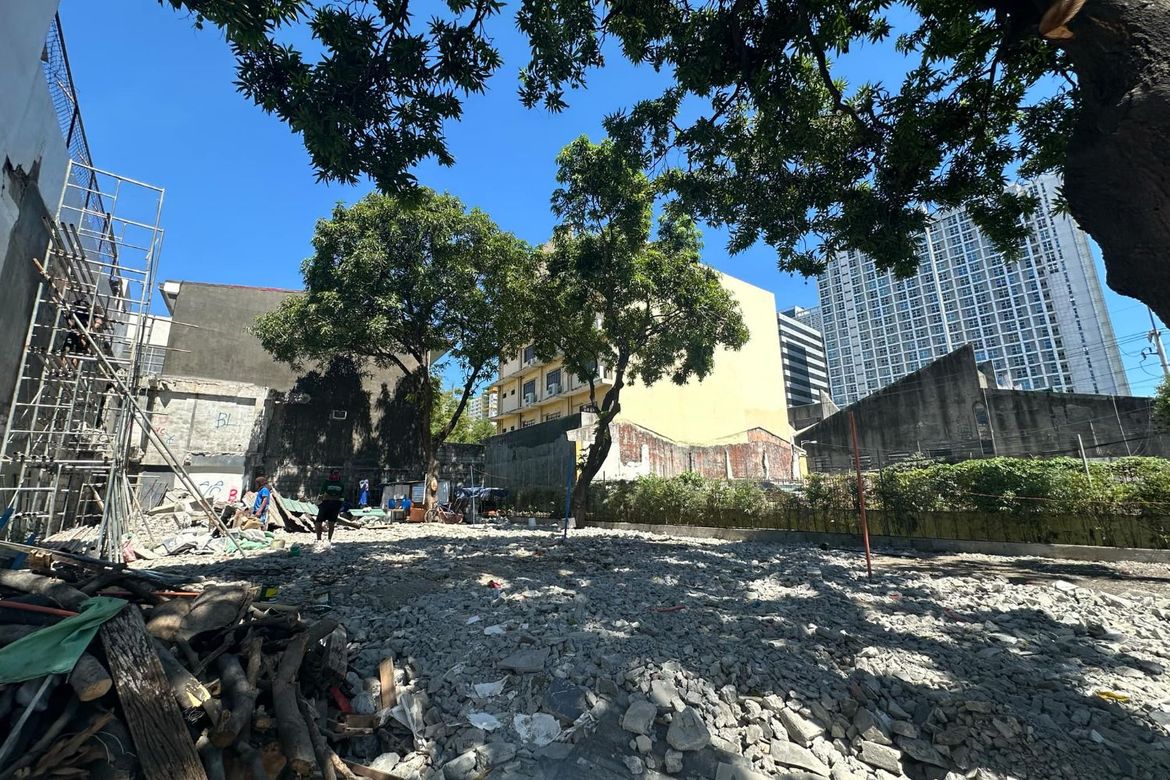 Land for Sale in San Antonio, Makati, Metro Manila
