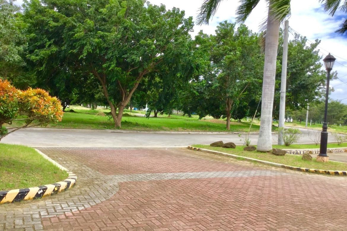 Land for Sale in Santo Domingo, Santa Rosa, Laguna – photo 2